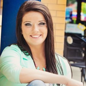 Meet your Posher, Alexis